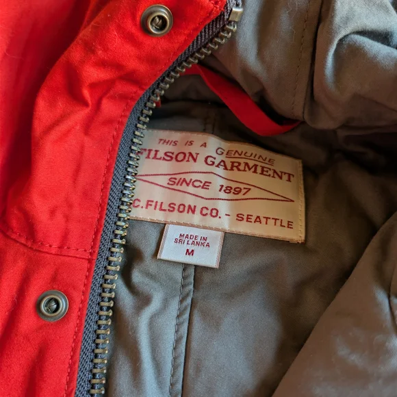 Filson Men's Bright Red Raincoat - Picture 4 of 4
